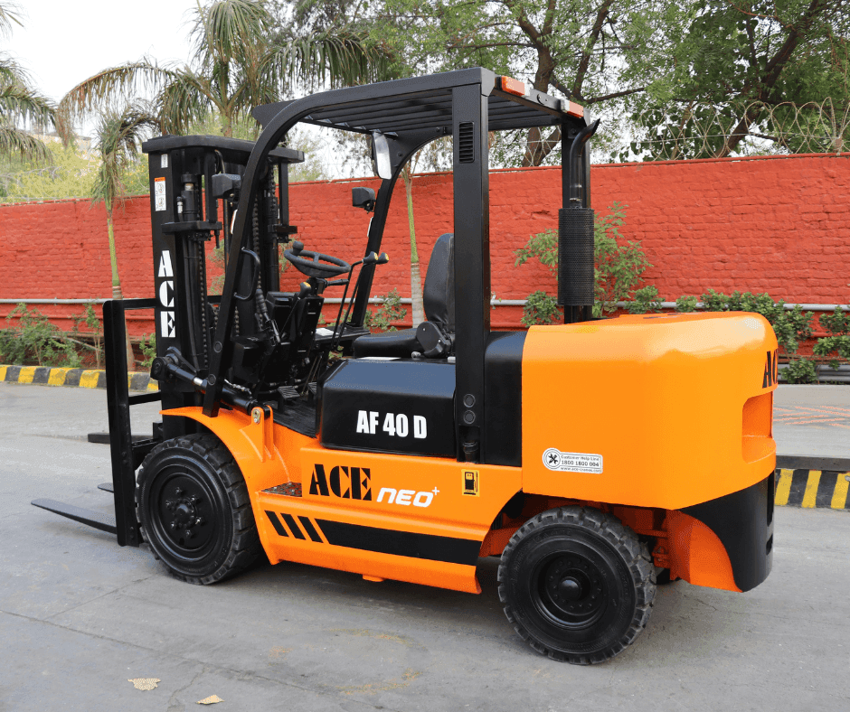 บริการเช่าโฟล์คลิฟท์ 3-15 ตัน รายวันและรายเดือน